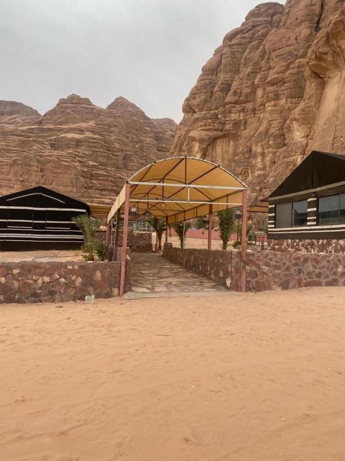 Hotel Moon Night Camp à Wadi Rum Extérieur photo
