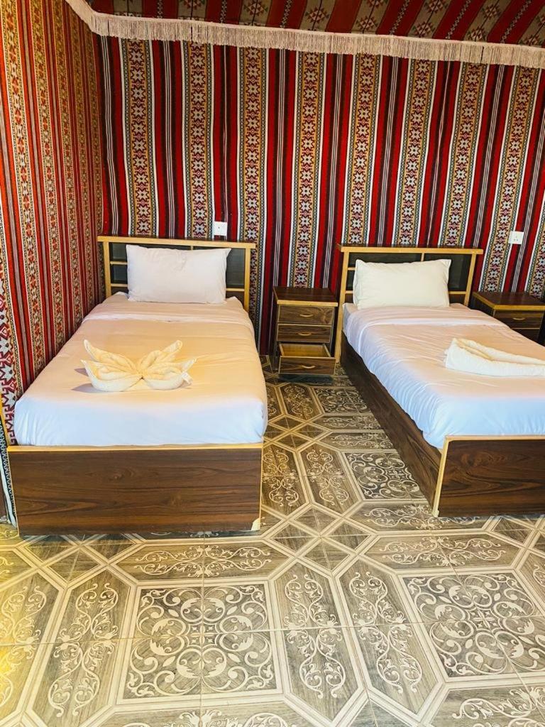 Hotel Moon Night Camp à Wadi Rum Extérieur photo