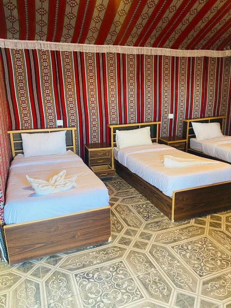 Hotel Moon Night Camp à Wadi Rum Extérieur photo